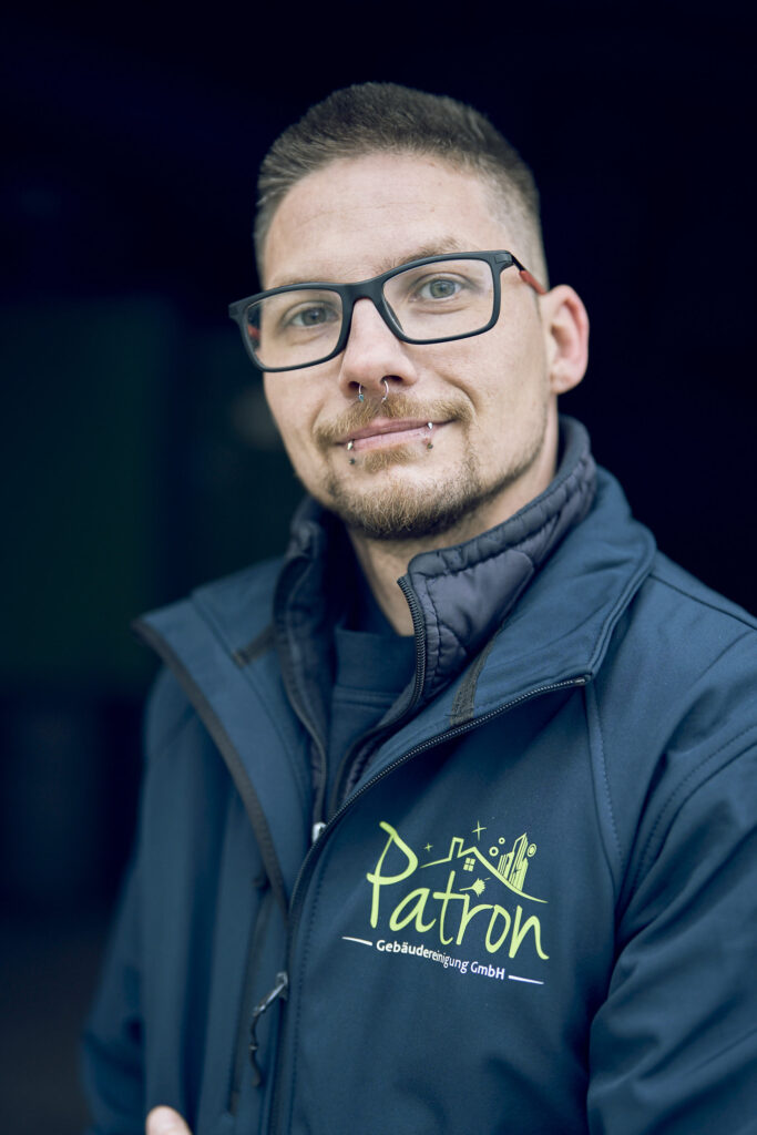 Thomas Hayek, Objektleiter